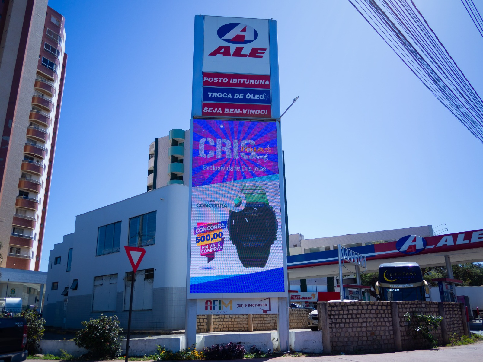 lp-postos-led-expert-paineis-painel-led-midia-dooh-publicidade-digital-out-of-home-indoor-outdoor-rental-12